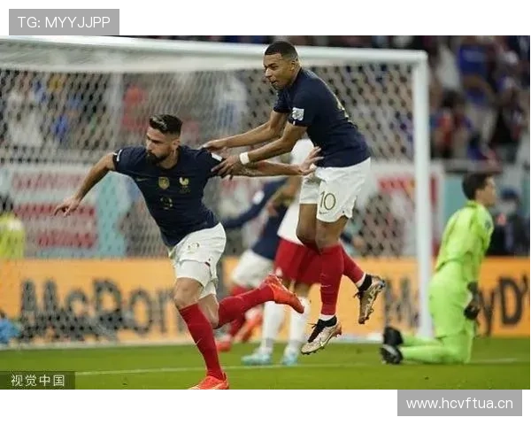 莱万多夫斯基与波兰历史球员国家队地位对比