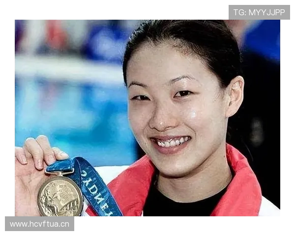 伏明霞当年跳水赚的钱，够在90年代直接买下整条街了吧